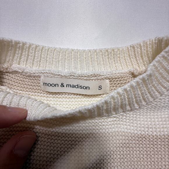 Moon & Madison Women's Cropped Knit Striped Neutral Long Sleeve Sweater Sz Small - Picture 3 of 8